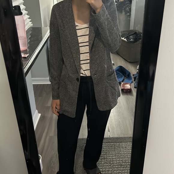 Simple HM blazer - Picture 8 of 9